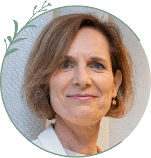 Kim van der Haar, uitvaartbegeleider Troost in Afscheid